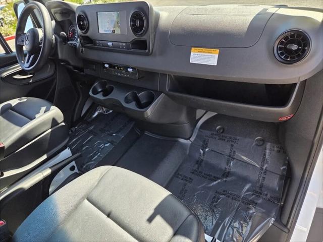 2023 Mercedes-Benz Sprinter 2500 Standard Roof 4-Cyl Gas