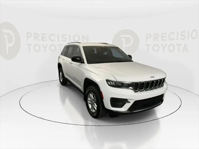 2023 Jeep Grand Cherokee Laredo 4x2