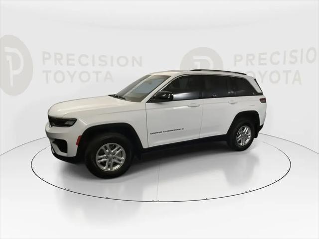 2023 Jeep Grand Cherokee Laredo 4x2