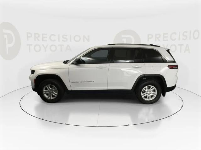 2023 Jeep Grand Cherokee Laredo 4x2