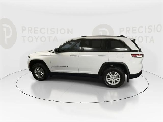 2023 Jeep Grand Cherokee Laredo 4x2