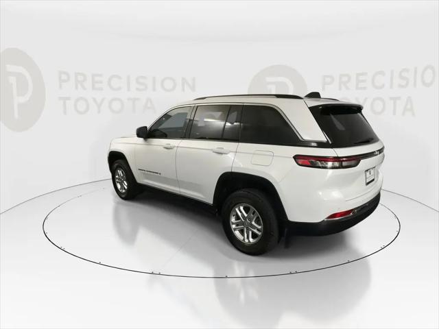 2023 Jeep Grand Cherokee Laredo 4x2