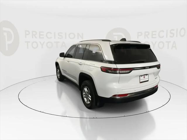 2023 Jeep Grand Cherokee Laredo 4x2
