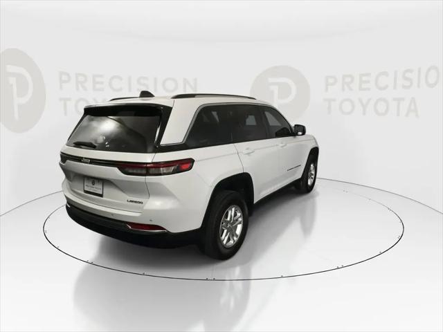 2023 Jeep Grand Cherokee Laredo 4x2