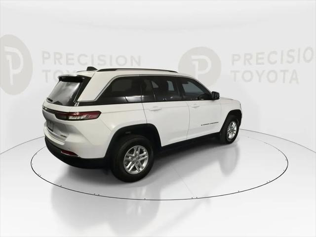 2023 Jeep Grand Cherokee Laredo 4x2