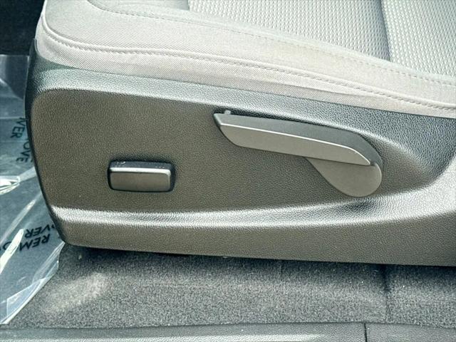 2022 Chevrolet Colorado 2WD Crew Cab Short Box WT