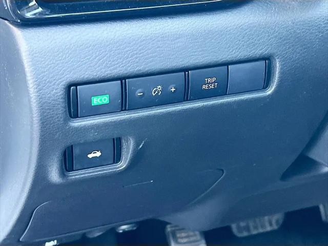 2024 Nissan Sentra SR Xtronic CVT