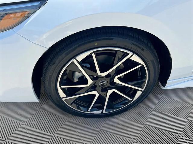 2024 Nissan Sentra SR Xtronic CVT