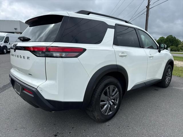 2025 Nissan Pathfinder SV 4WD