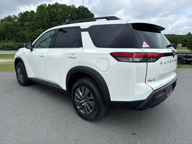 2025 Nissan Pathfinder SV 4WD