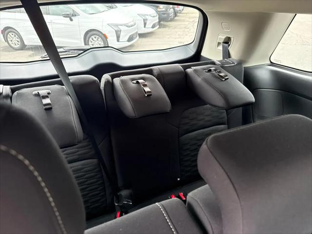 2025 Nissan Pathfinder SV 4WD