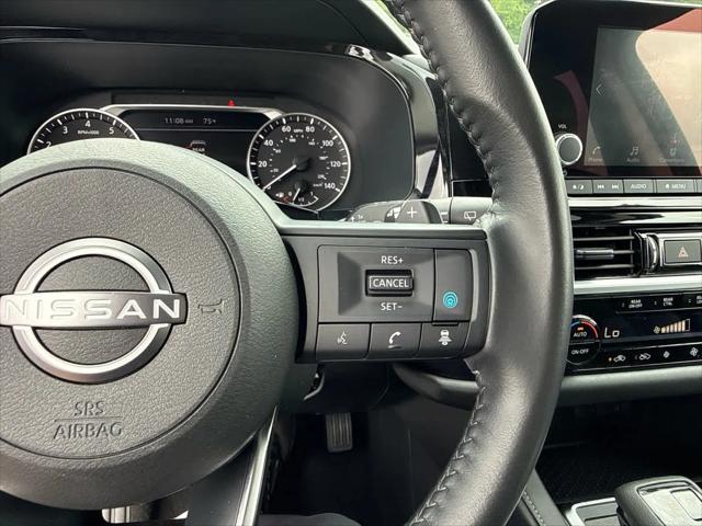 2025 Nissan Pathfinder SV 4WD