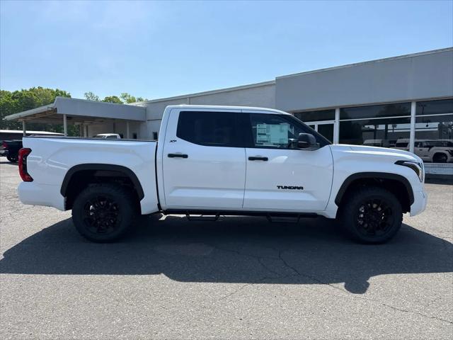 2026 Toyota Tundra SR5 CrewMax 5.5' Bed