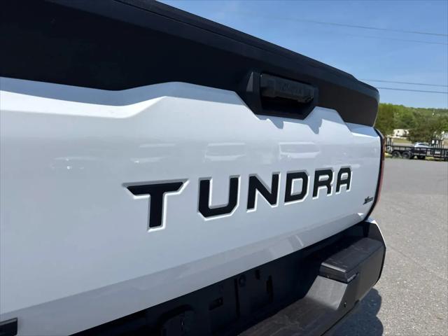 2026 Toyota Tundra SR5 CrewMax 5.5' Bed
