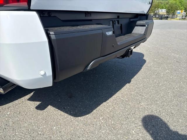 2026 Toyota Tundra SR5 CrewMax 5.5' Bed