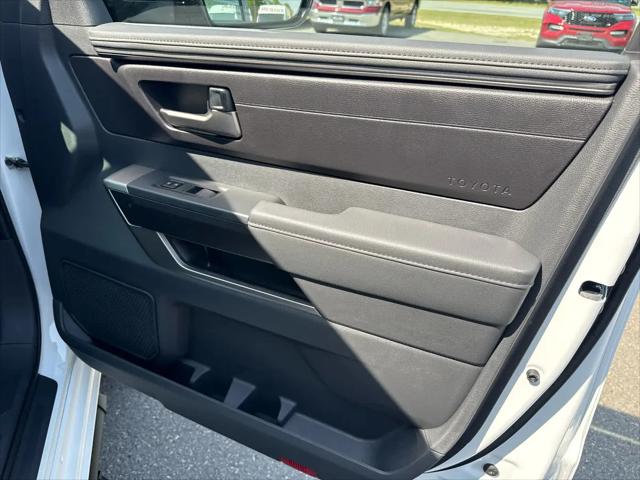 2026 Toyota Tundra SR5 CrewMax 5.5' Bed