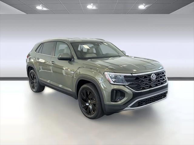 2026 Volkswagen Atlas Cross Sport SE with Technology