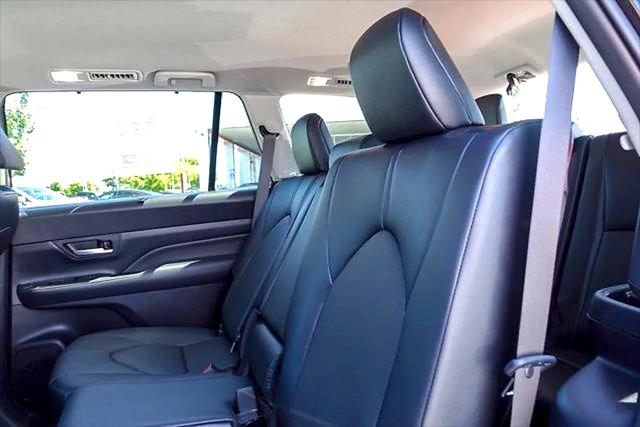2026 Toyota Grand Highlander LE