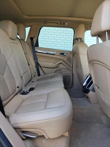 2016 Porsche Cayenne Cayenne