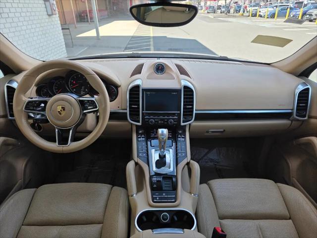 2016 Porsche Cayenne Cayenne
