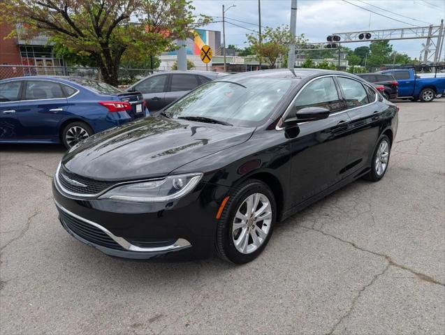 2017 Chrysler 200 Limited Platinum