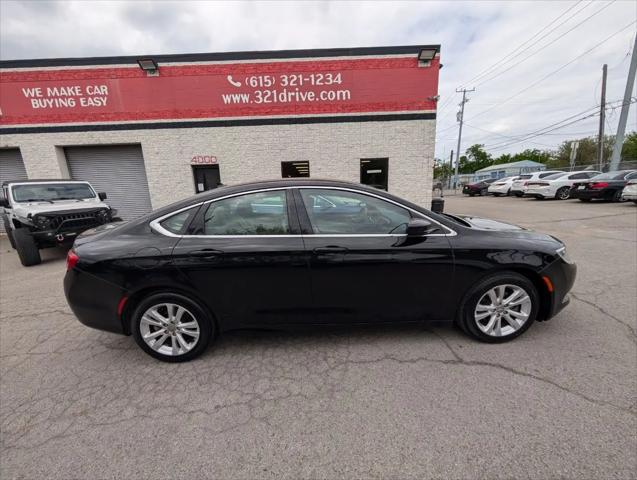 2017 Chrysler 200 Limited Platinum