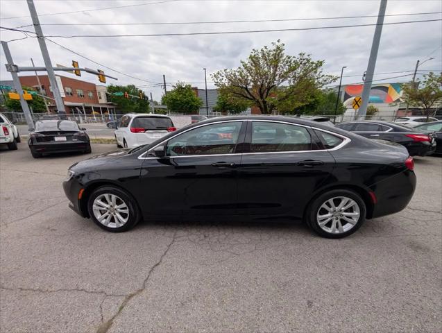 2017 Chrysler 200 Limited Platinum