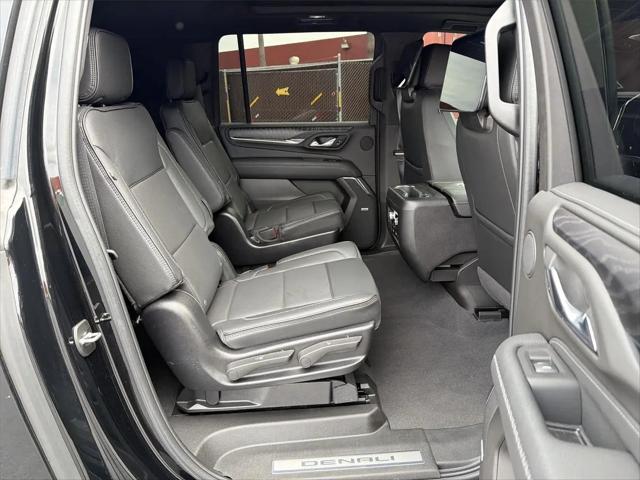 2023 GMC Yukon XL 4WD Denali