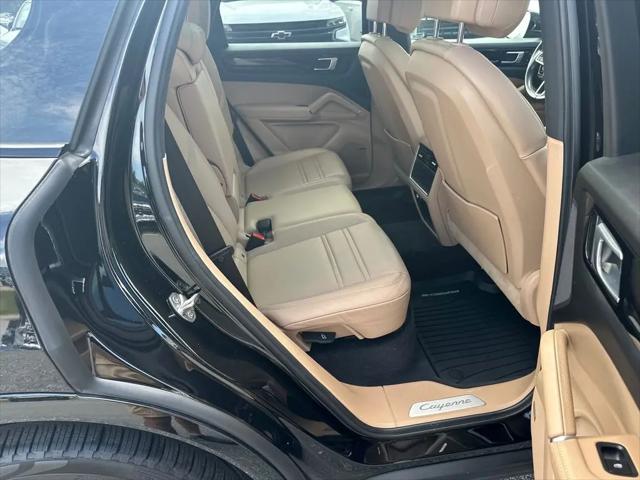2022 Porsche Cayenne Cayenne