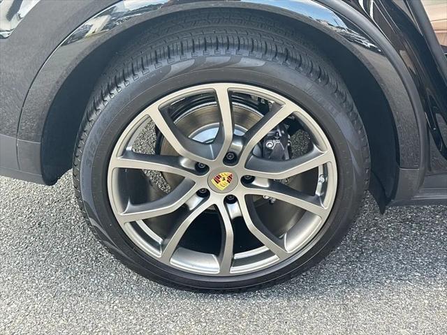 2022 Porsche Cayenne Cayenne