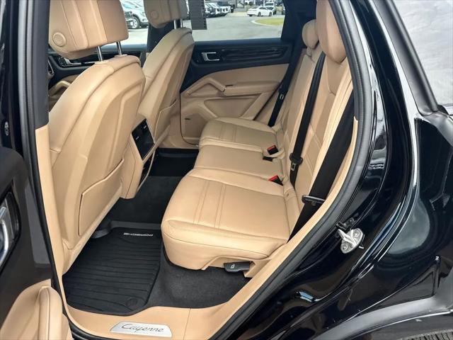2022 Porsche Cayenne Cayenne