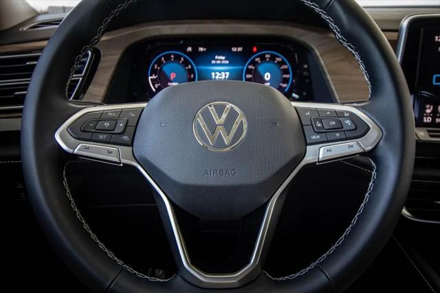 2026 Volkswagen Atlas SE with Technology