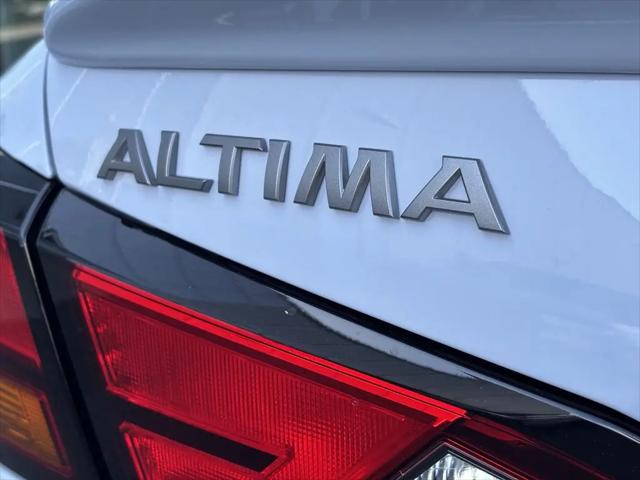 2026 Nissan Altima SR FWD