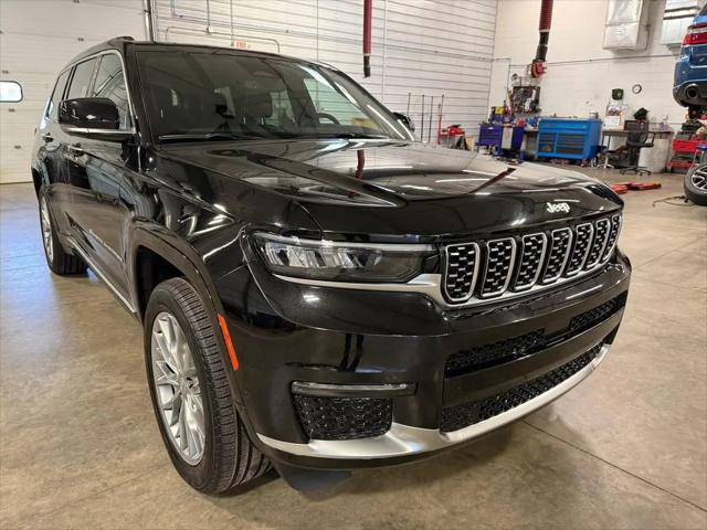 2025 Jeep Grand Cherokee L Summit 4x4 for sale in Galena, IL
