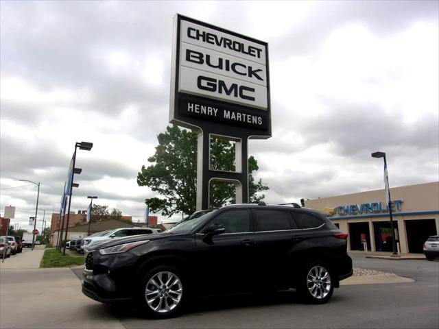 2021 Toyota Highlander Limited for sale in Leavenworth, KS
