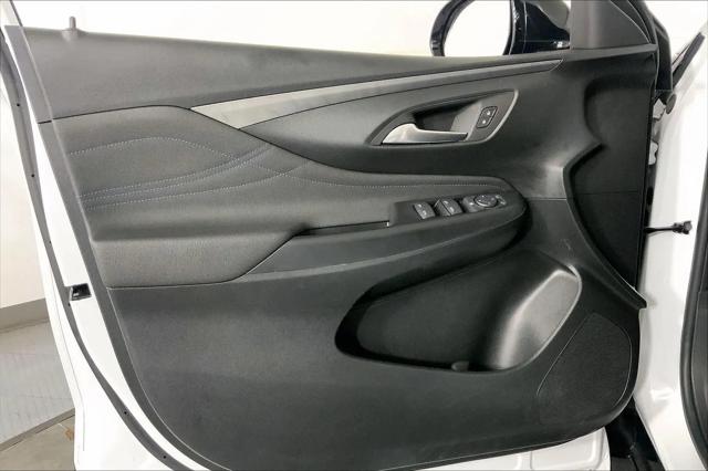 2025 Buick NV Sport Touring FWD