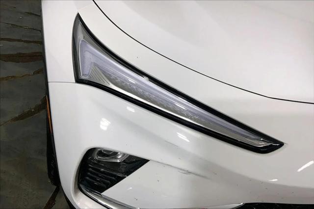 2025 Buick NV Sport Touring FWD