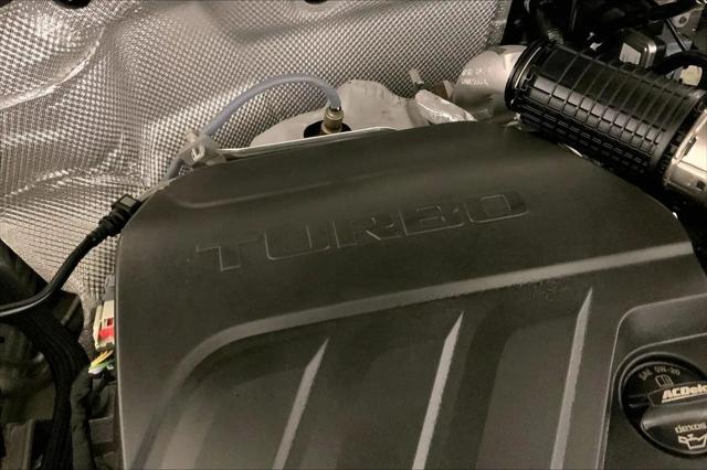 2025 Buick NV Sport Touring FWD
