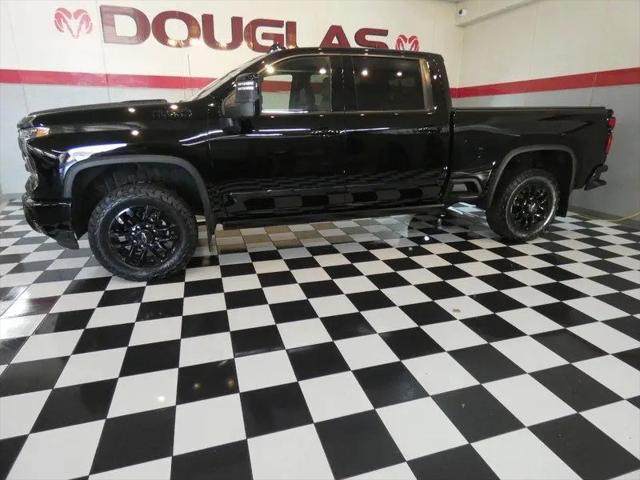 2025 Chevrolet Silverado 2500HD 4WD Crew Cab Standard Bed High Country for sale in Clinton, IL