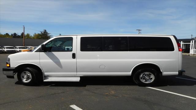 2017 Chevrolet Express LT