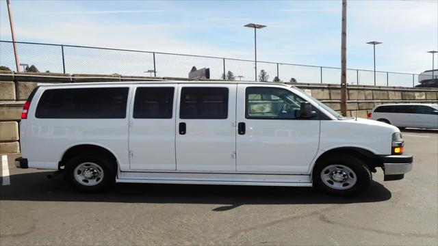 2017 Chevrolet Express LT