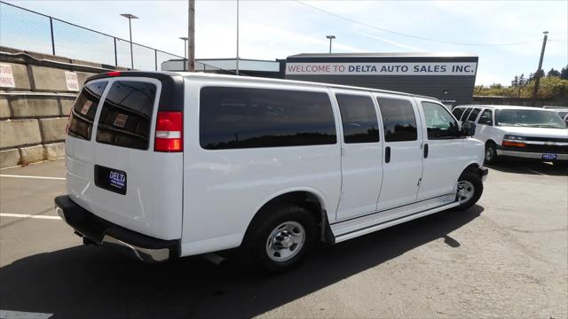 2017 Chevrolet Express LT