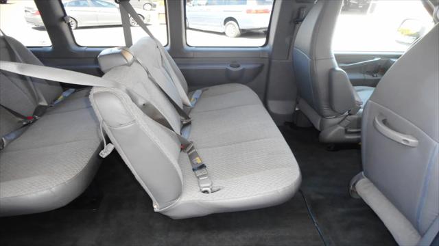 2017 Chevrolet Express LT