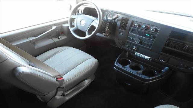 2017 Chevrolet Express LT