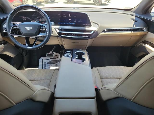 2025 Cadillac iQ Sport 3 RWD