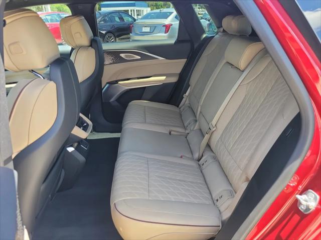 2025 Cadillac iQ Sport 3 RWD