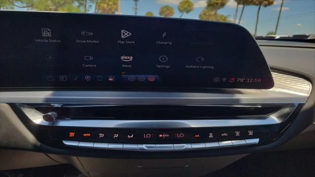 2025 Cadillac iQ Sport 3 RWD