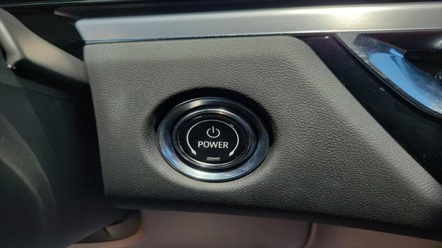 2025 Cadillac iQ Sport 3 RWD