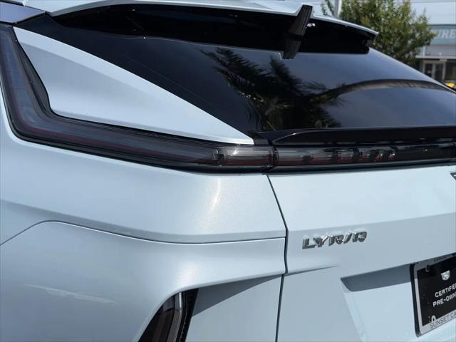 2024 Cadillac iQ Luxury w/1SE