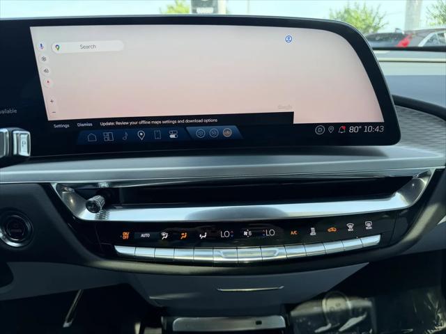 2024 Cadillac iQ Luxury w/1SE